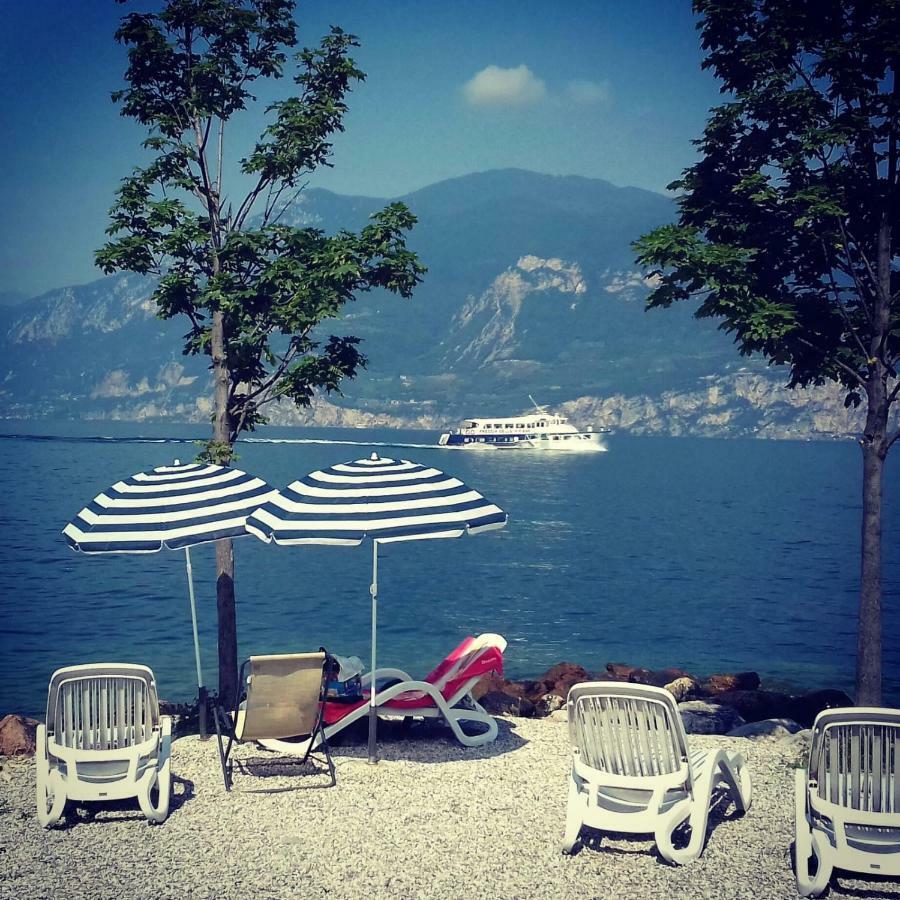 Piccolo Hotel Direkt Am See Brenzone sul Garda Exterior foto